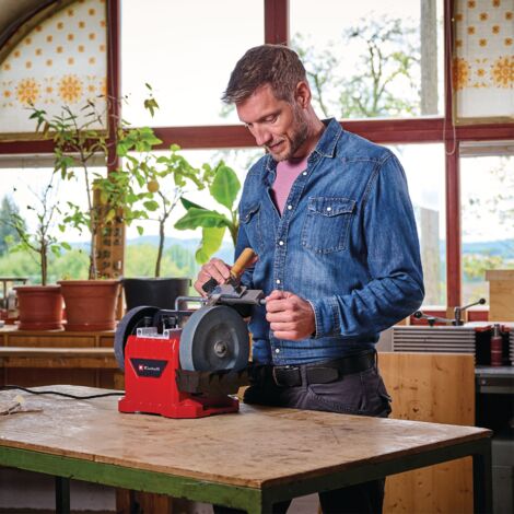 Einhell Touret daffûtage à eau TC-WG 200 (125W, diamètre meule 200mm, Vitesse de rotation maximale 10000 trs/min)