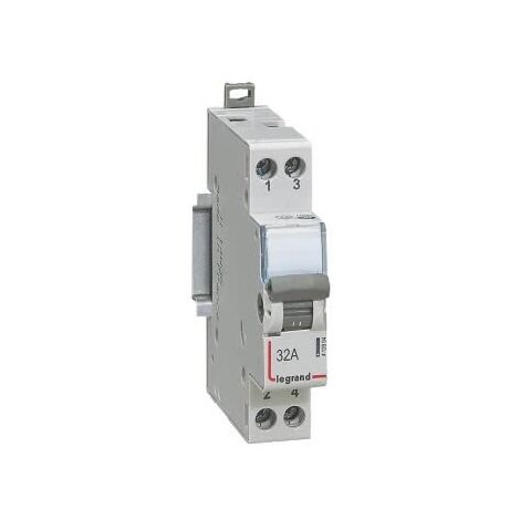 Interrupteur-inverseur modulaire va-et-vient à point milieu 250V 1 module LEGRAND 412902