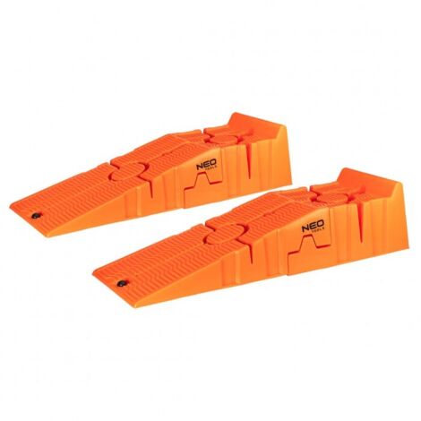 Rampe de chargement noire 910x310 mm – Charge maximale 3000 kg – Surface antidérapante – Polypropylène durable et léger (1/5)