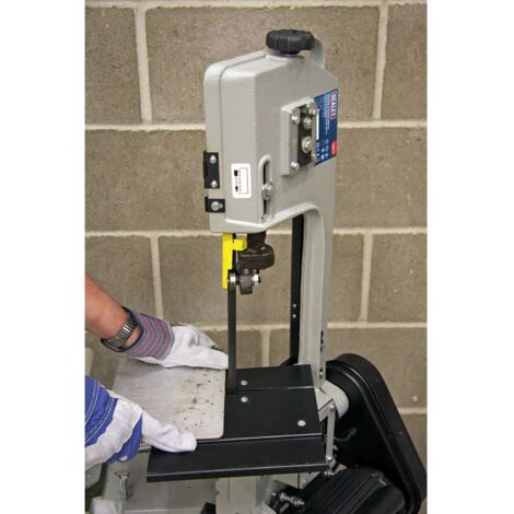 Sealey Metal Cutting Bandsaw 3-Speed 150mm On Wheels 230V SM5