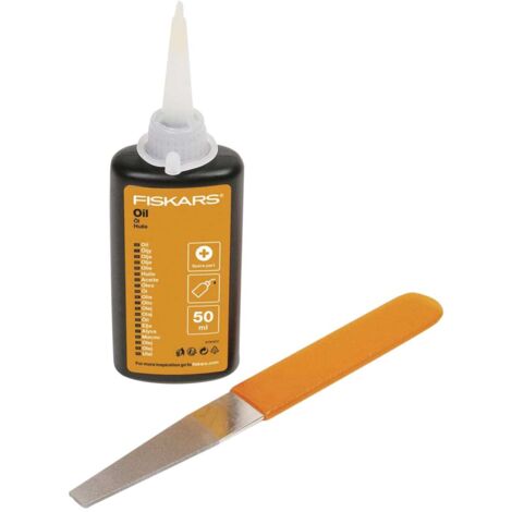 Fiskars Garden Tool Maintenance Kit with Diamond File, Oil, and Instructions for Cutting Tools