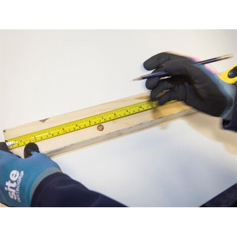 Blue Spot Tools 5m Soft Grip Self-Lock Tape Measure (1/5)