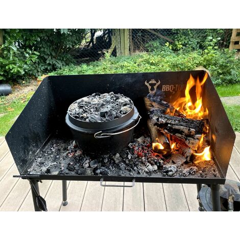 BBQ-Toro Table en acier pour cocotte et accessoires de grillade