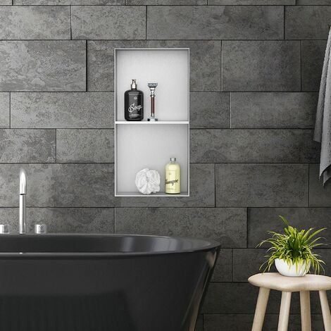 Banco de ducha en pared de azulejos blancos, baño de lujo moderno, barra de  ducha ajustable, estante de pared empotrado