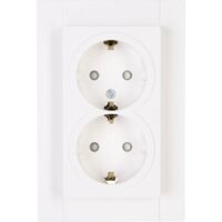 Prise de sécurité double pour montage en boîte simple