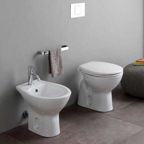 Set De Sanitaires Au Sol Distancés Du Mur Wc Et Bidet  Cipro (1/5)