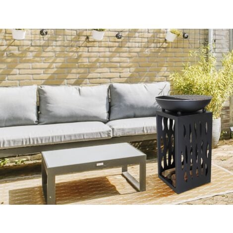 Barbecue au design élégant avec grill chromé en acier noir