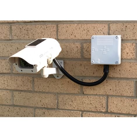 Solar powered hot sale dummy cctv cameras