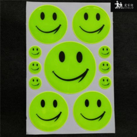 11 Adesivi smile sorriso riflettenti per bici, zaini, scooter, bici alta visibilità (1/3)
