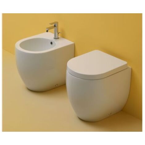 Sanitari Flo mini filomuro salvaspazio senza brida cm. 48x36 con