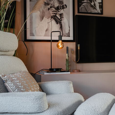 Modern Black Table Lamp with Wireless Charging - Facil