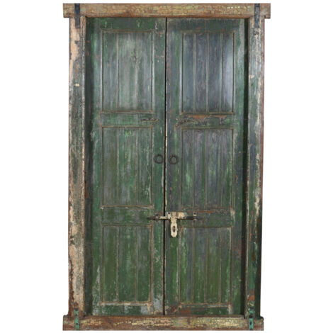 Porta portone in legno massello e ferro da interno o da esterno vecchia e antica medievale con telaio
