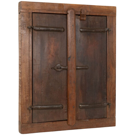Finestra finestrina grata in legno massello e in ferro antica e vecchia medievale con telaio da interno o da esterno (1/5)