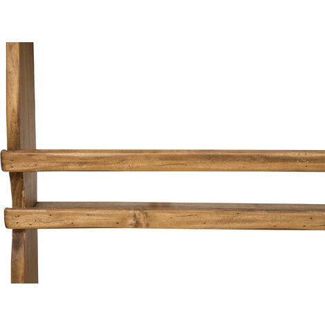 Mensola angolare realizzata in legno massello di tiglio interamente a mano.