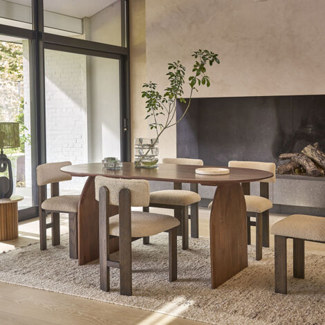 Berah Getah – Table de salle à manger en manguier massif finition noyer – 8 places – Dimensions 180x100cm – Style élégant avec courbes douces (1/5)