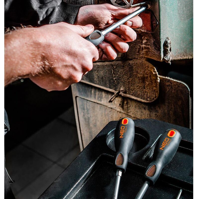 Innensechsrund-Schraubendreher S2-Stahl magnet. Spitze T15 x 100 mm