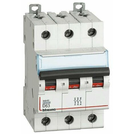Interruptor automático termomagnético Bticino 63A 3 Polos 6KA Curva D 3 Módulos FN83D63