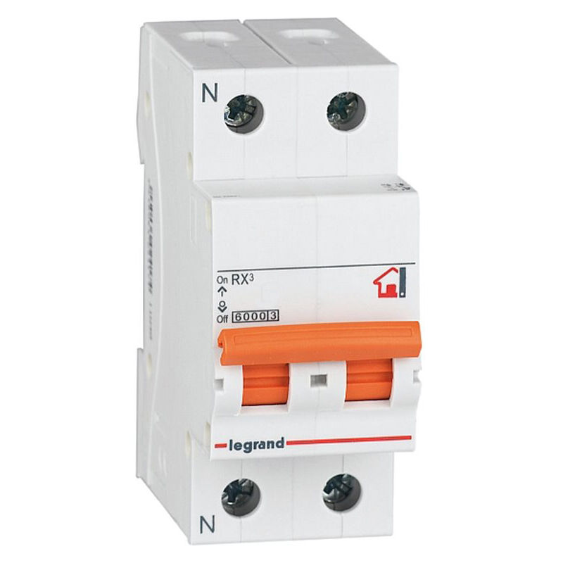 

Interruptor automático magnetotérmico 1 + N polos 16A (Legrand 419926)