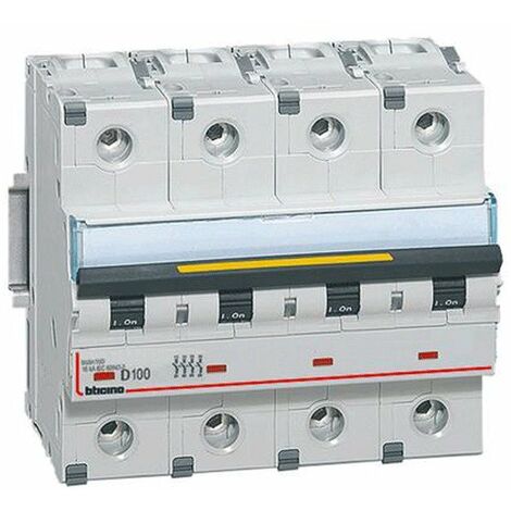 Interruttore magnetotermico Bticino 40A 4 Poli 16KA Curva D 6 Moduli FT84D40