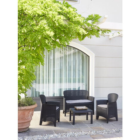 IPAE PRO GARDEN Salón de Jardín Ostuni, Conjunto de jardín con 2 sillones, 1 sofá y 1 mesa de centro, Zona de estar efecto ratán con cojines, 100% Made in Italy, Antracita