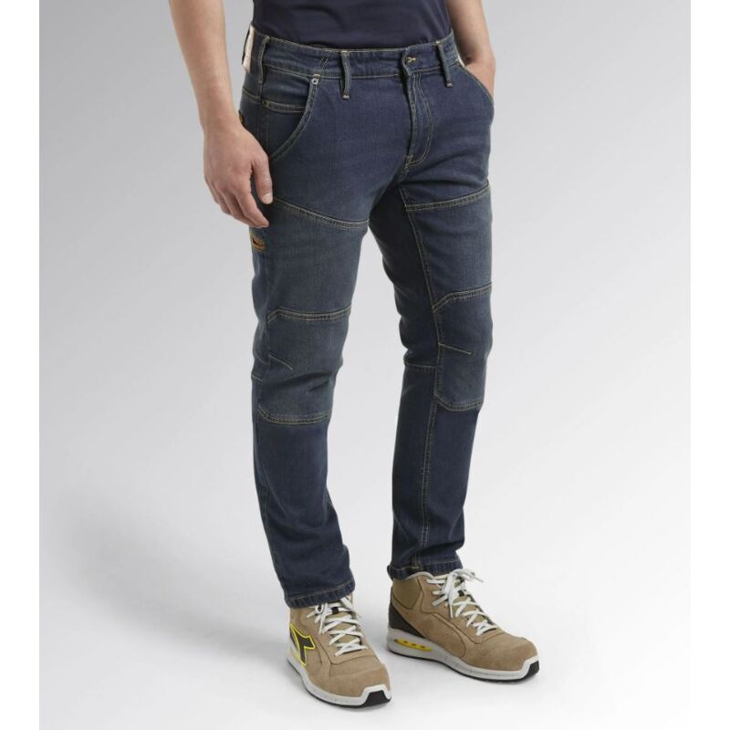 Diadora – Jeans de travail stretch ergonomiques – 98% denim, 2% élasthanne – Genouillères pré-formées, 4 poches – Confort optimal pour professionnels
