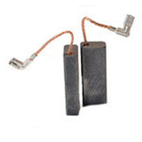 Jeu de 2 charbons adaptable pour BOSCH. Dimensions: 6,15 x 11,15 x 29mm.