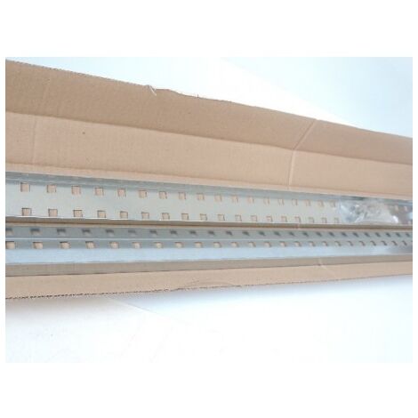 Jeu de 2 supports montants 19" 6x10mm Actassi SCHNEIDER ELECTRIC NSYSBRF610