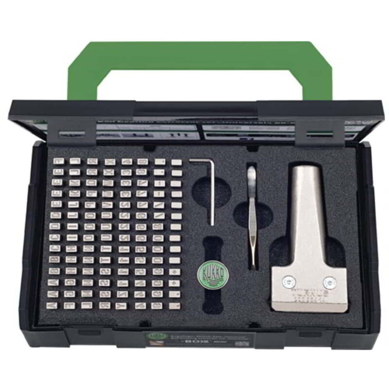 Kukko Jeu de chiffres/ de lettres à frapper 333 113 pièces avec porte-types ( 4000871989 )