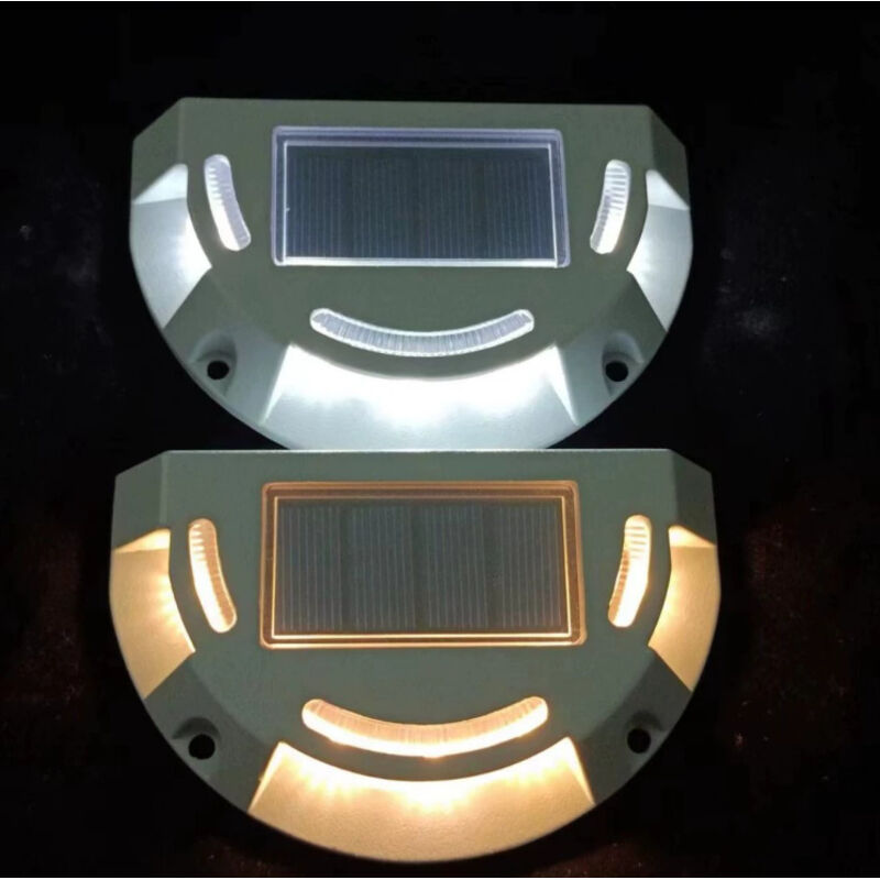 Juego de 2 luces solares LED para exterior, fabricadas en aleación de aluminio, con sensor de luz, ideales para patios, pasarelas, balcones, patios y