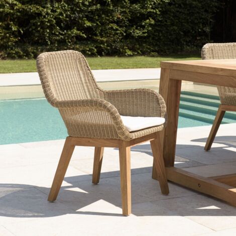 KALLY - Lot 2 fauteuils jardin rotin synth. et coussin pieds droits