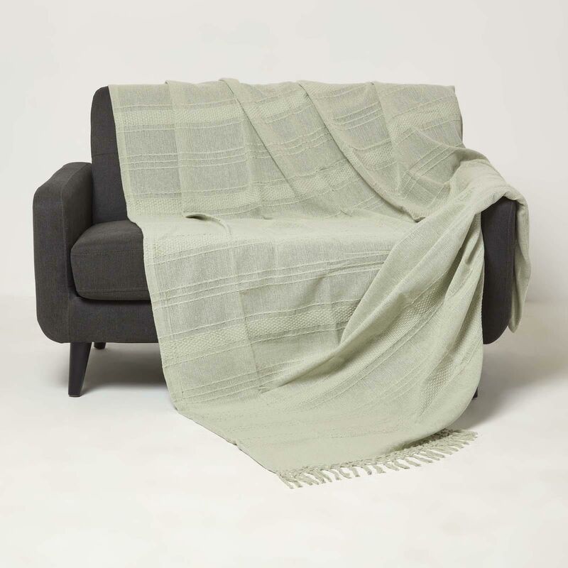 Homescapes - Kashi Sage Green Cotton Throw with Tassels 150 x 200 cm - Sage