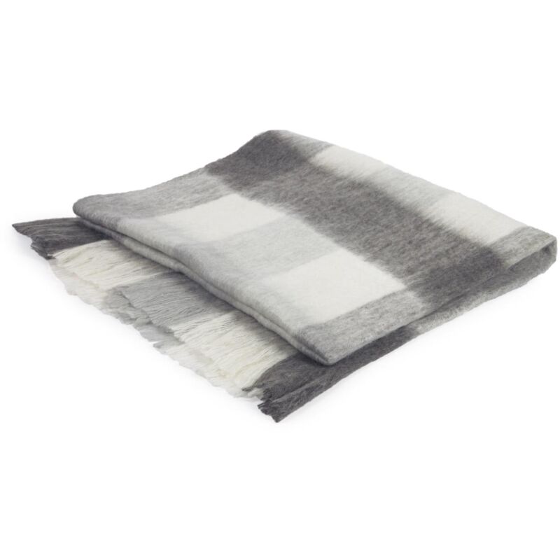 

Manta Catarina cuadros blancos y grises 125 x 150 cm - Kave Home