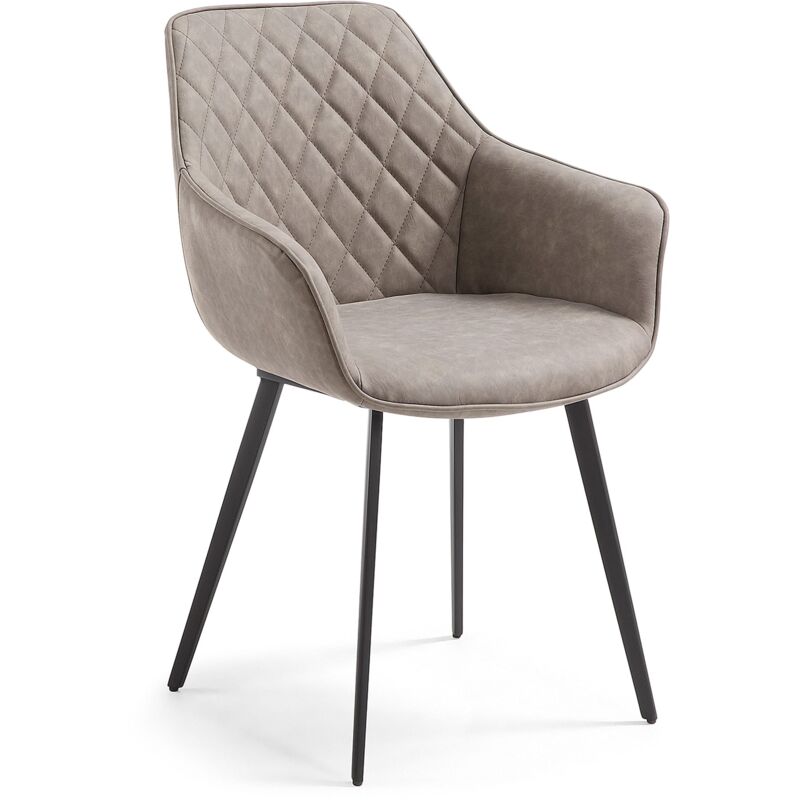 

Silla de comedor Amira beige de piel sintética con reposabrazos y patas de acero en negro - Kave Home