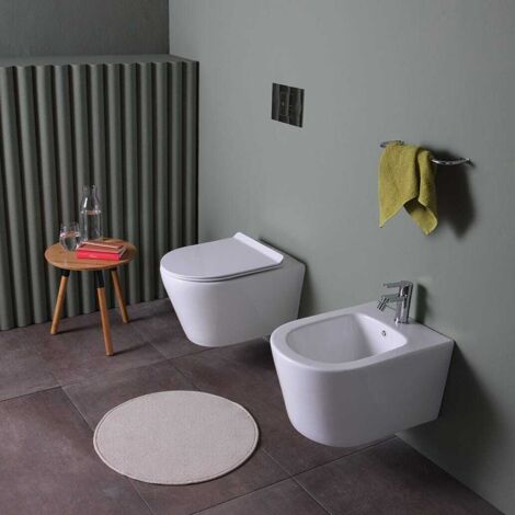 Kiamami Valentina – WC suspendu Rimless en céramique avec émail anti-bactérien – Abattant soft-close – Dimensions 36x52x32cm – Installation murale