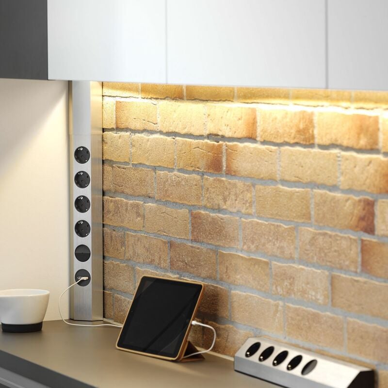 

Kiria Regleta Vista Ajustable 4 Tomas+2Usb Ef.Inox - Efecto Inox