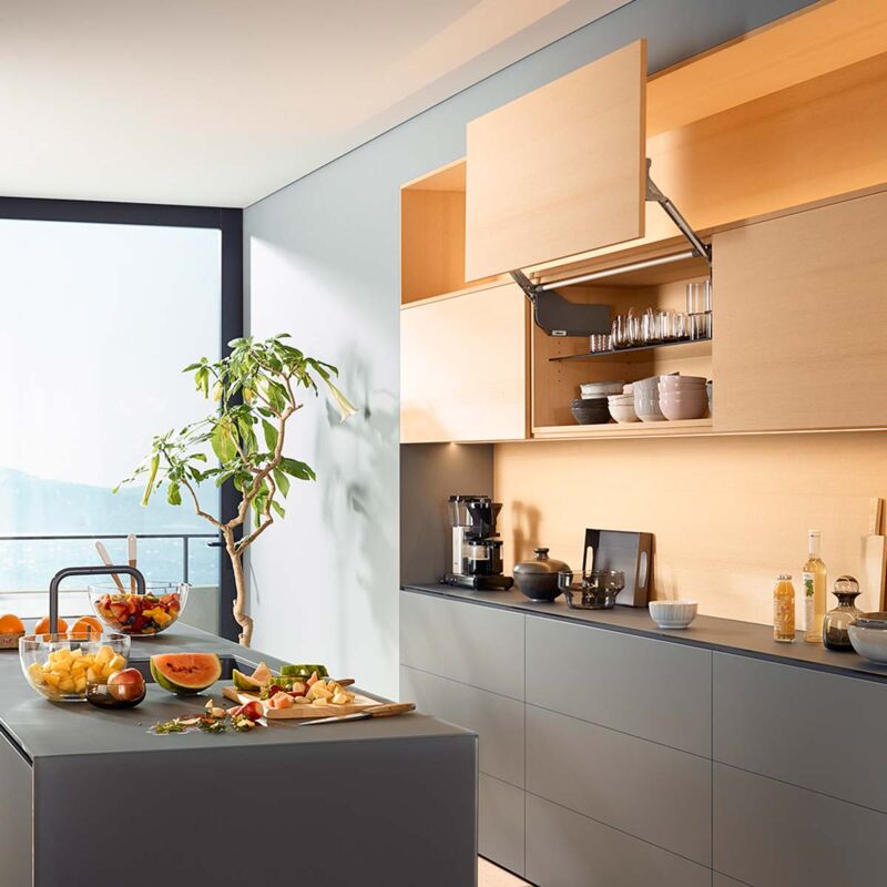 

Blum - Kit 7 Aventos Hl Blanco Conjunto F.R. 20L2500 + Br azo 20L3800