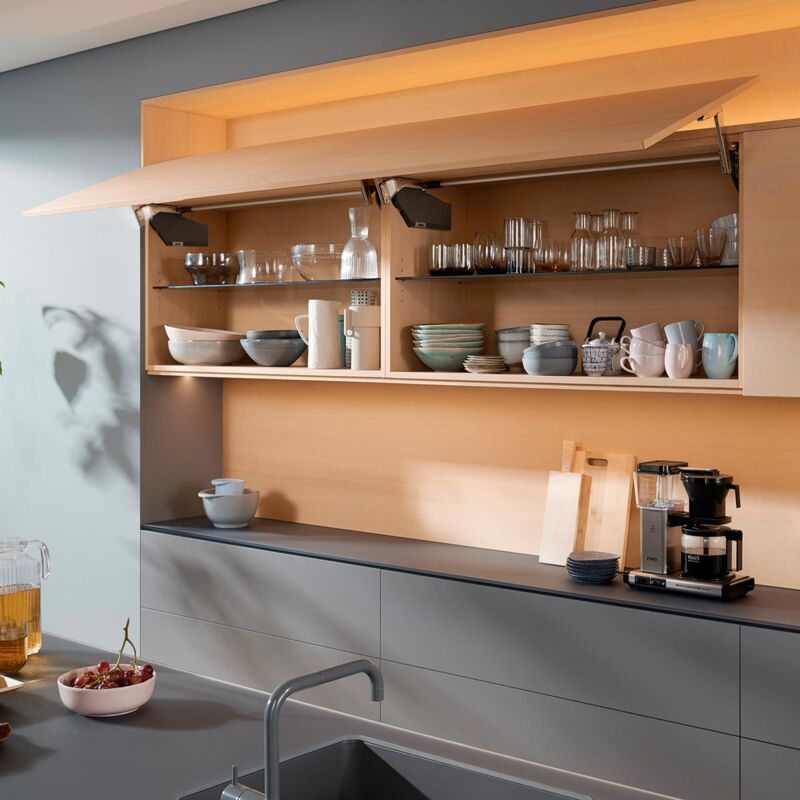 

Blum - Kit E Aventos Hs Gris Alto 550 - 675