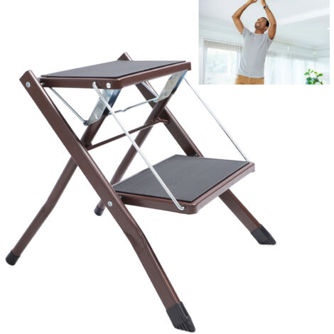 Klapptritt mit zwei Ebenen, kaffeebraun, Tragkraft 120 kg, breite Stufen, rutschfest, platzsparend zu verstauen, vielseitig einsetzbar
