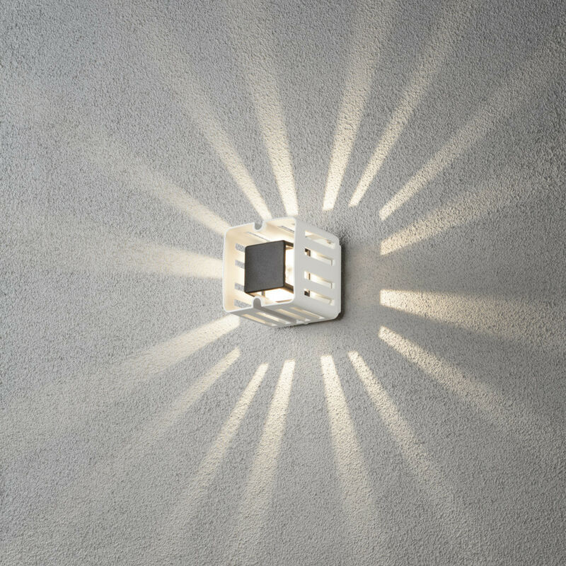 Image of Konstsmide Pescara Lampada da parete moderna per esterno, quadrata, bianca, LED ad alta potenza 3W, IP54