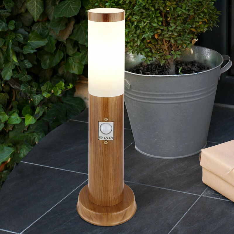 Lampada a colonna con rilevatore di movimento