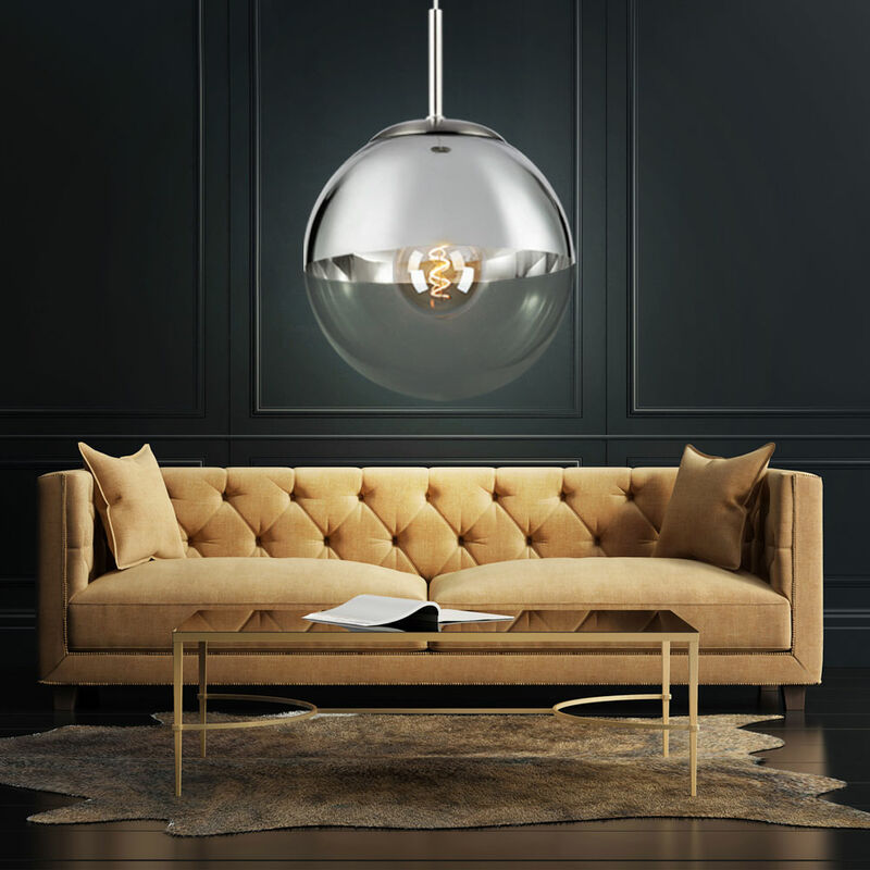 Image of Lampada da soffitto di design a sospensione cromata per soggiorno con luce a sfera in vetro a filamento in un set che include lampadine a led