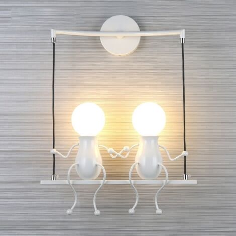 Lampada da Parete Creativa Moderna Doppi Piccoli Gens Regolabili Applique da Parete in Ferro Cartone Animato Bambola 2×E27 Bianca
