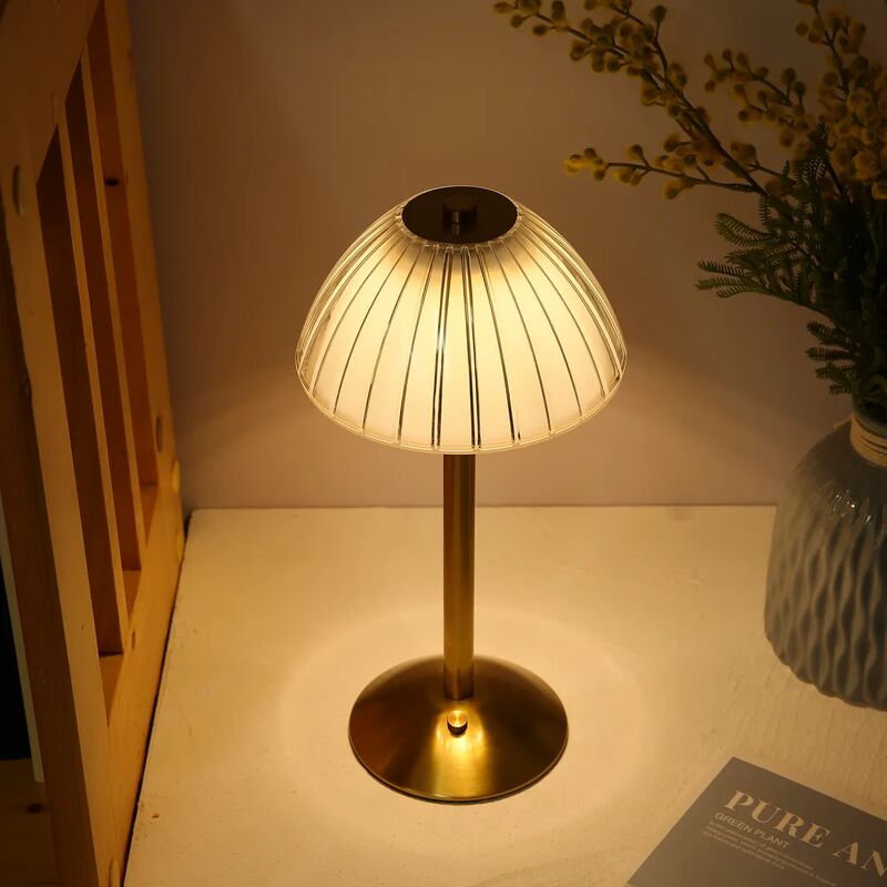 Image of Lampada da tavolo LED oro senza fili Lampada da scrivania ricaricabile con touch control, dimmerabile 3 colori chiari Lampada da comodino Lampada da