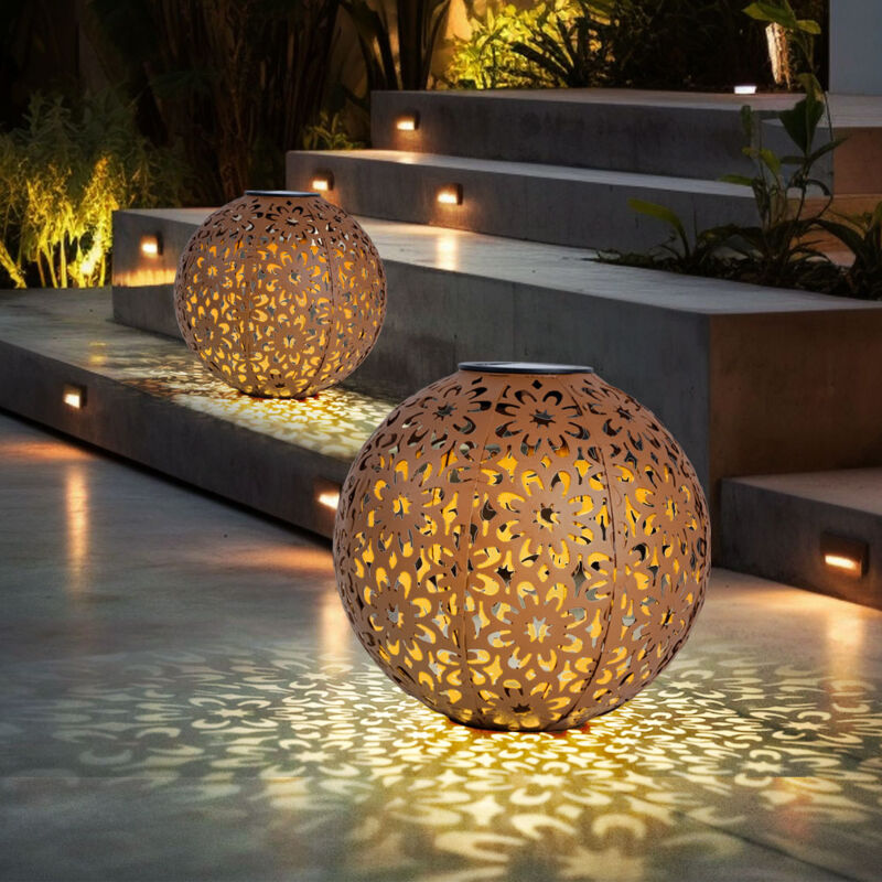 Image of Lampada solare per esterni, sfera, decorazione solare da giardino, lampada solare, ruggine, picchetto, punzonatura decorativa floreale, metallo, led
