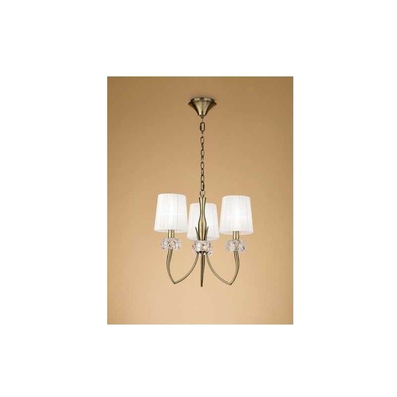 

Iluminación para dormitorio clasico con pantallas LOEWE cuero satinado
