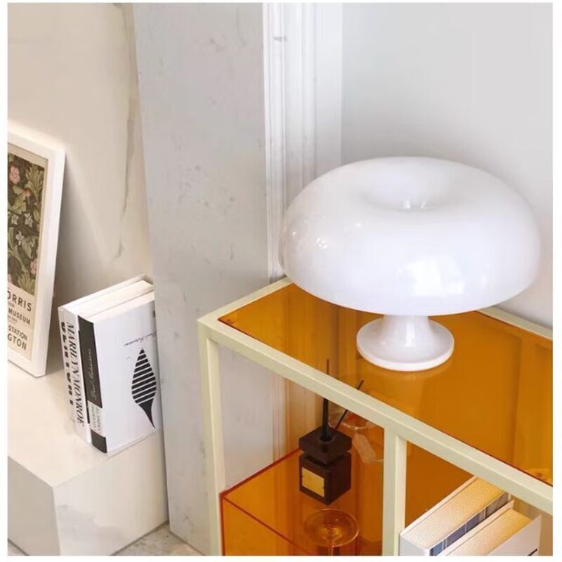 Xisrens Schwarz Lámpara De Mesa Con Forma De Hongo - Nórdica Moderna Y Sencilla - Lámpara De Escritorio Para Dormitorio, Mesita De Noche, Lectura - Blanca - Tipo De Enchufe - Trimec