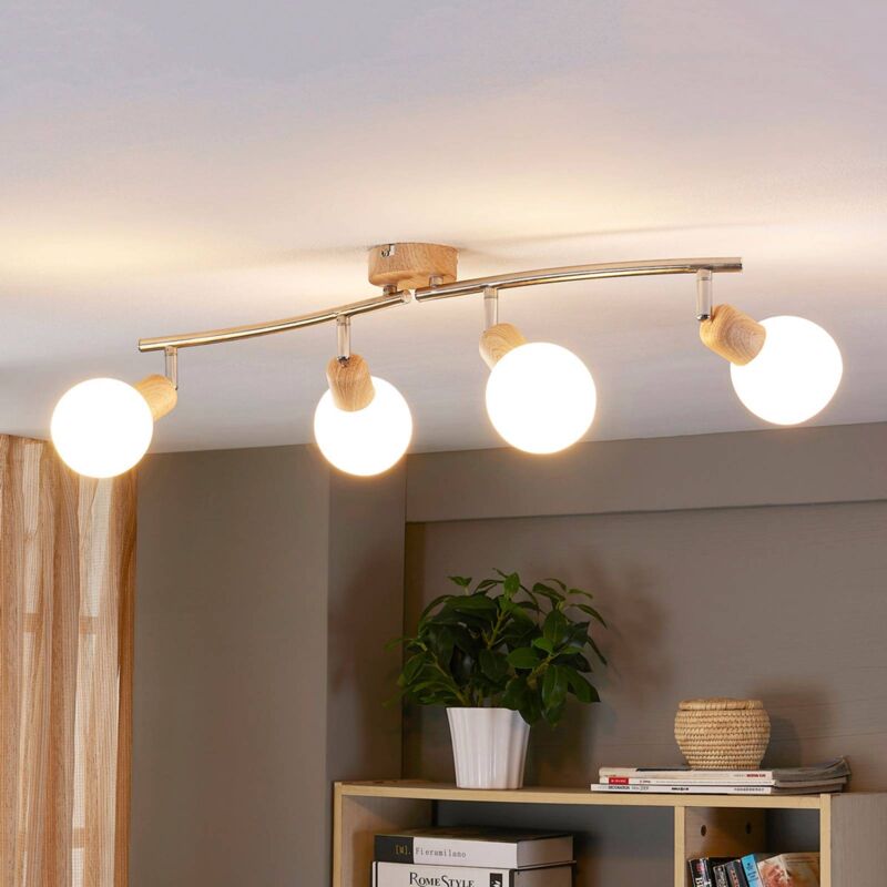 

Lámpara de techo LED Svenka efecto madera, 4 focos