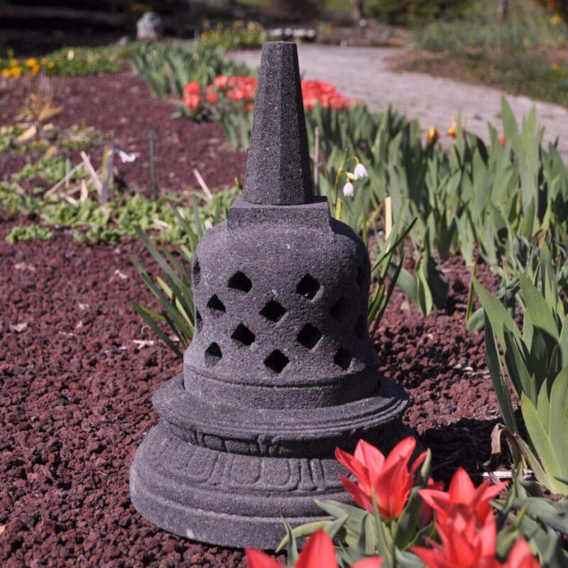 

Lámpara estupa borobudur de piedra de lava 45 cm