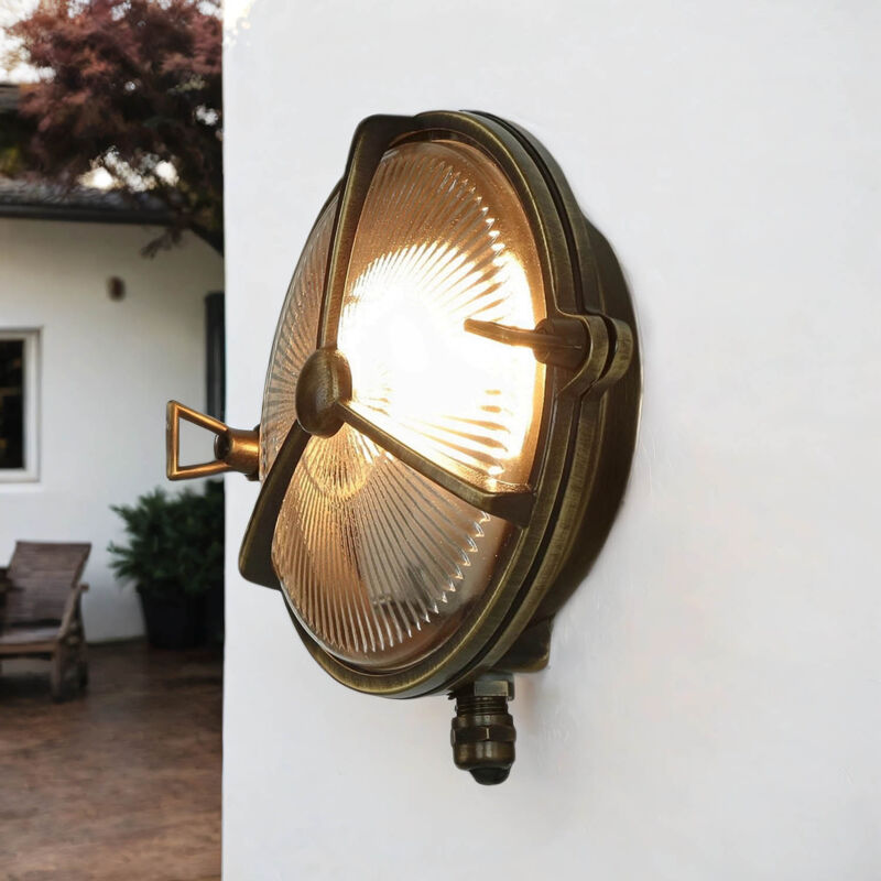 Applique d'extérieur Karpahtos cuivrée au design en forme de hublot en laiton de style maritime IP64 - Laiton antique, Clair/Transparent