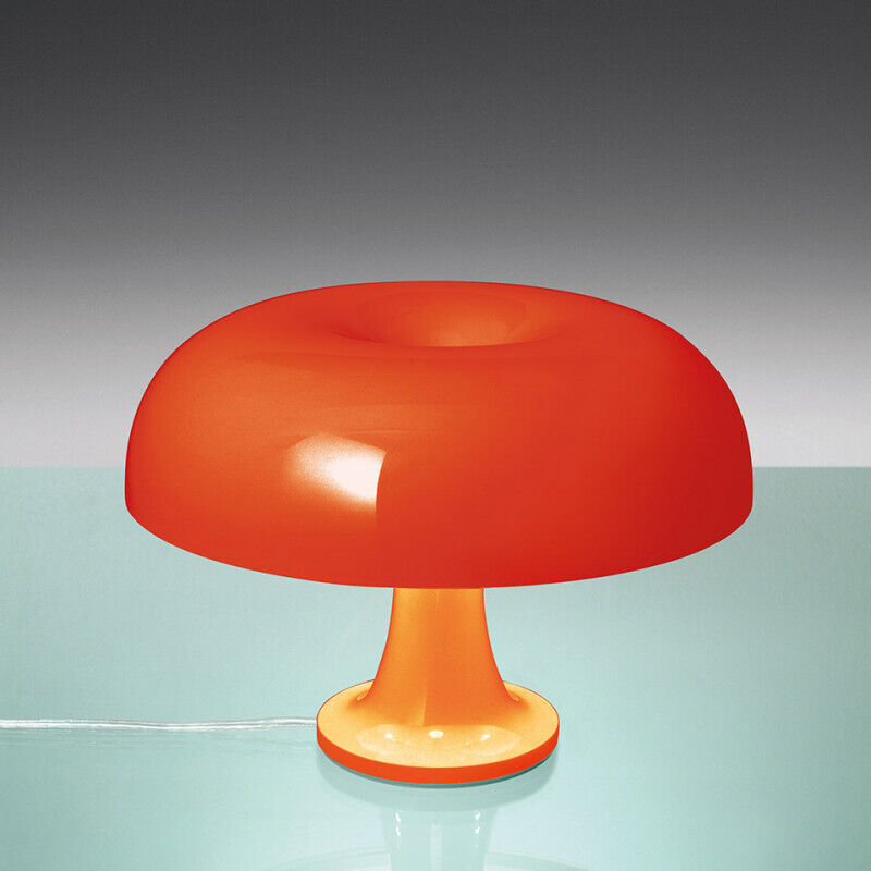Nessino Design-Tischleuchte, orange, Ø32 cm - Artemide - Wohnzimmer - Kunststoff - Mit Schirm